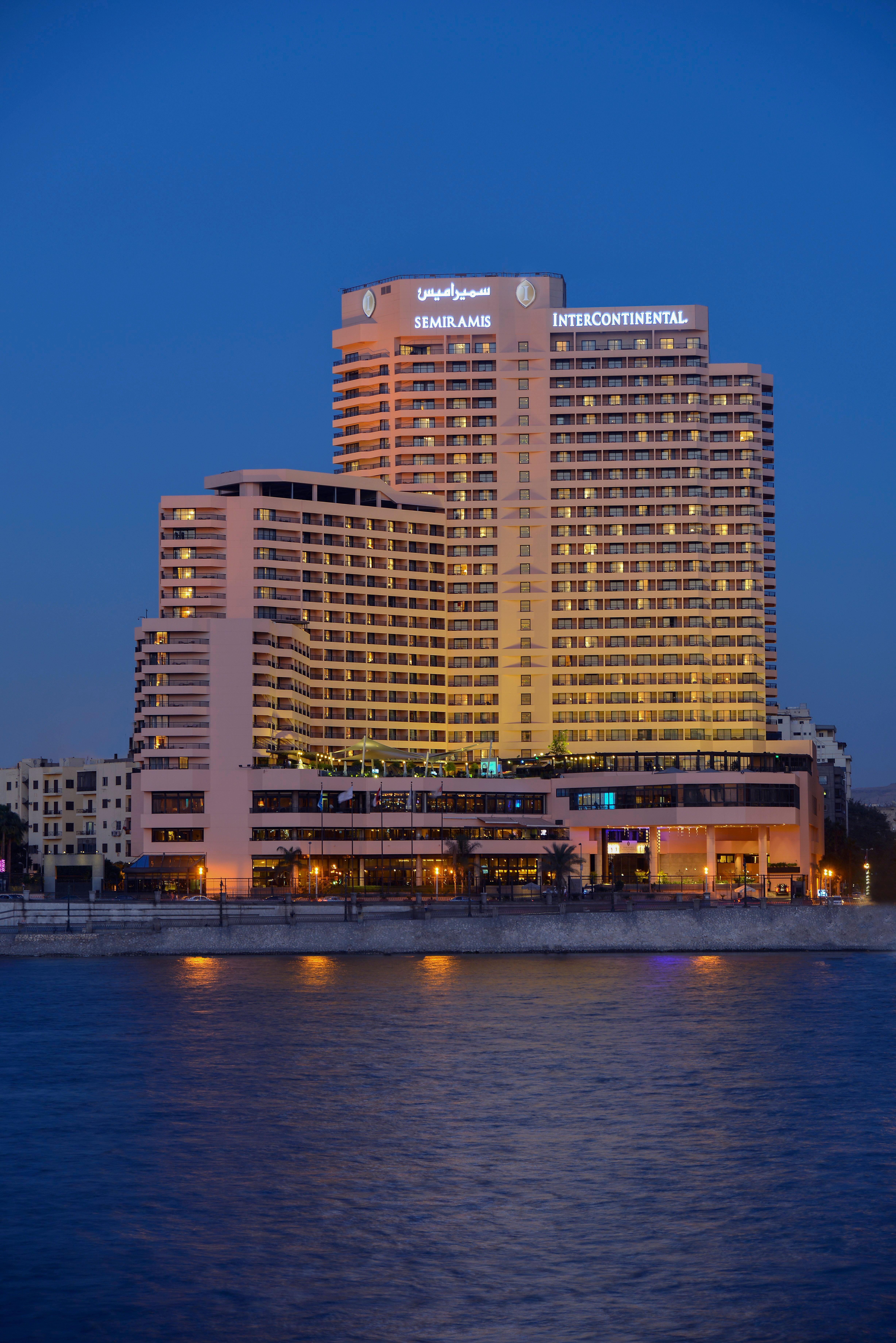 开罗塞米勒米斯洲际酒店 外观 照片 The Nile City Towers